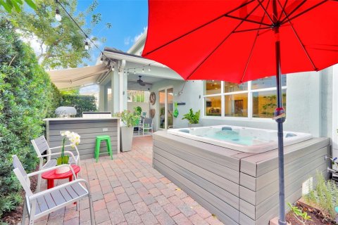 Купить таунхаус в Холливуд, Флорида 3 спальни, 164.34м2, № 1986028 - фото 28