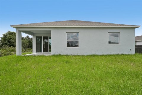 House in Port Charlotte, Florida 3 bedrooms, 184.78 sq.m. № 1827785 - photo 29