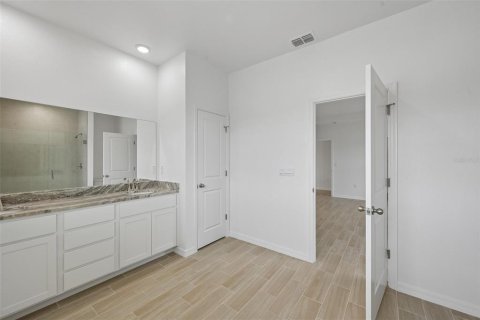 House in Port Charlotte, Florida 3 bedrooms, 184.78 sq.m. № 1827785 - photo 18