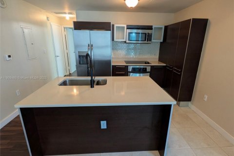 Copropriété à louer à Miami, Floride: 1 chambre, 73.76 m2 № 1957186 - photo 5