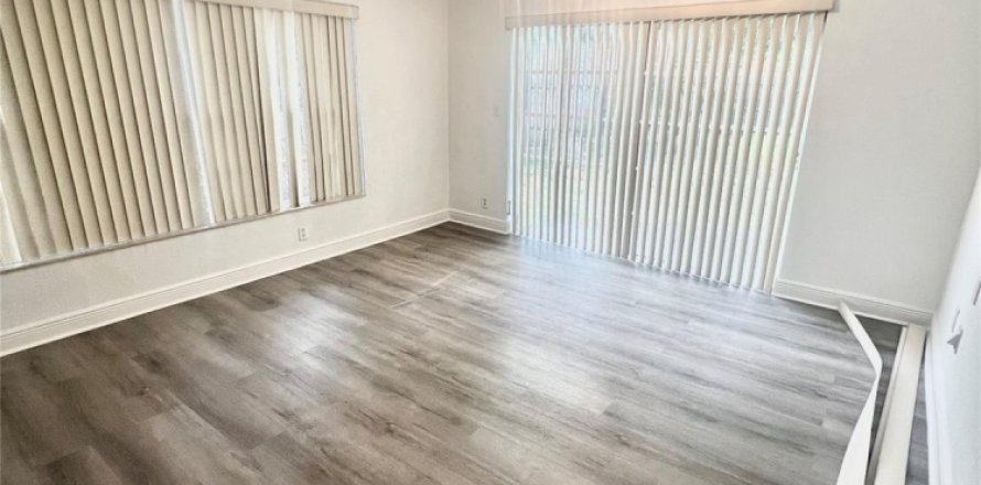 Casa en Miami, Florida 3 dormitorios, 138.24 m2 № 1209104
