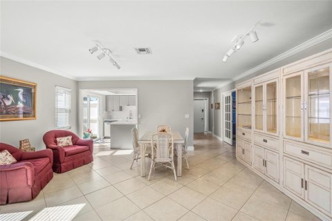 Casa en venta en Sarasota, Florida, 3 dormitorios, 143.53 m2 № 1519765 - foto 3