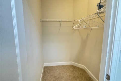 Townhouse in Clermont, Florida 3 bedrooms, 140.47 sq.m. № 2258660 - photo 10