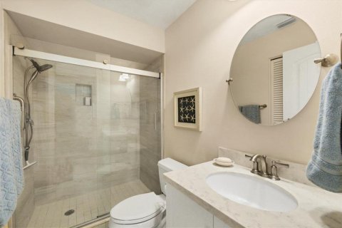 Villa ou maison à vendre à Sarasota, Floride: 2 chambres, 114.83 m2 № 2433226 - photo 23