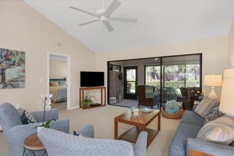 Villa ou maison à vendre à Sarasota, Floride: 2 chambres, 114.83 m2 № 2433226 - photo 10