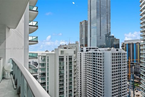 Condo in Miami, Florida, 3 bedrooms  № 2247574 - photo 24