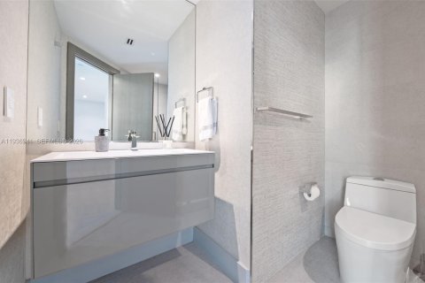 Condo in Miami, Florida, 3 bedrooms  № 2247574 - photo 18