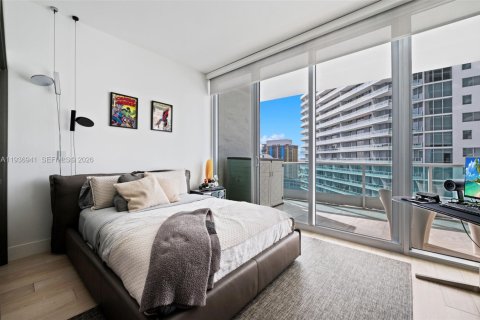 Condo in Miami, Florida, 3 bedrooms  № 2247574 - photo 13