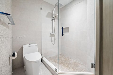 Condo in Miami, Florida, 3 bedrooms  № 2247574 - photo 19