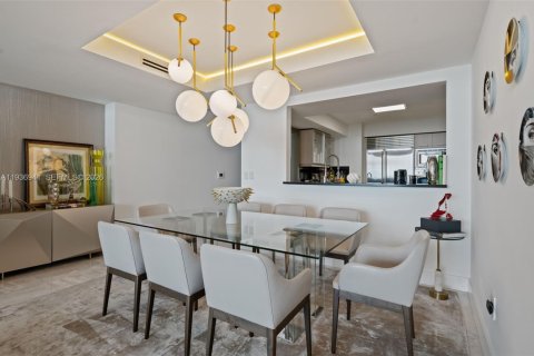 Condo in Miami, Florida, 3 bedrooms  № 2247574 - photo 4