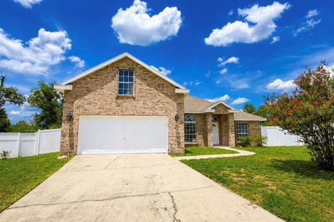 House in Orange Park, Florida 5 bedrooms, 210.24 sq.m. № 2275647