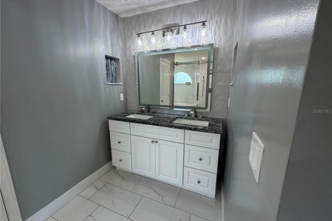 Villa ou maison à vendre à Orange Park, Floride: 5 chambres, 210.24 m2 № 2275647 - photo 16