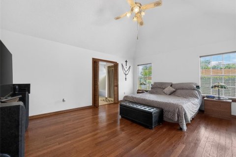 House in Orlando, Florida 4 bedrooms, 211.17 sq.m. № 2207754 - photo 27
