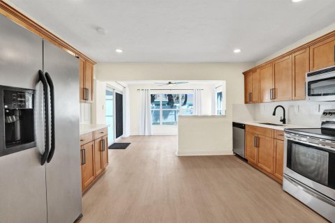 Villa ou maison à vendre à Lauderhill, Floride: 3 chambres, 121.33 m2 № 2432344 - photo 6