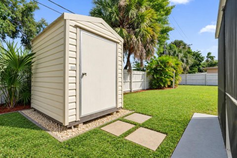 Villa ou maison à vendre à Lauderhill, Floride: 3 chambres, 121.33 m2 № 2432344 - photo 16