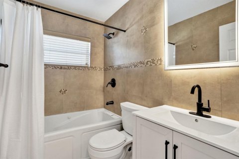 Villa ou maison à vendre à Lauderhill, Floride: 3 chambres, 121.33 m2 № 2432344 - photo 27