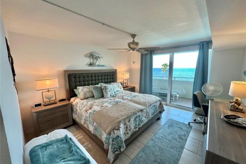 Condo in Hudson, Florida, 2 bedrooms  № 2391688 - photo 14