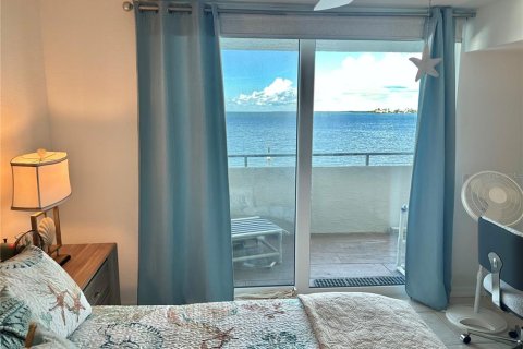 Condo in Hudson, Florida, 2 bedrooms  № 2391688 - photo 15