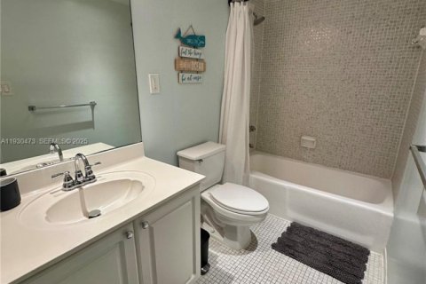 Купить кондоминиум в Санни-Айлс-Бич, Флорида 2 спальни, 139.82м2, № 2053660 - фото 6