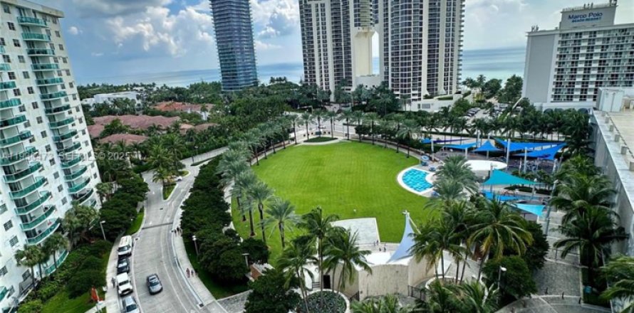 Кондоминиум с 2 спальнями в Санни-Айлс-Бич, Флорида № 2053660