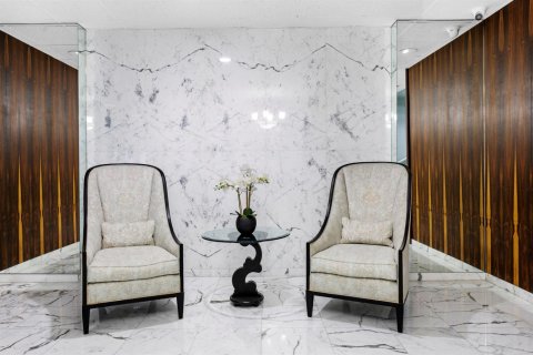 Condo in Palm Beach, Florida, 1 bedroom  № 2378708 - photo 7