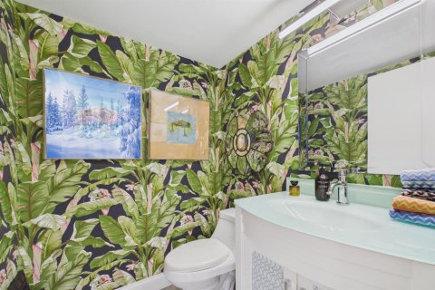 Condo in Palm Beach, Florida, 1 bedroom  № 2378708 - photo 12