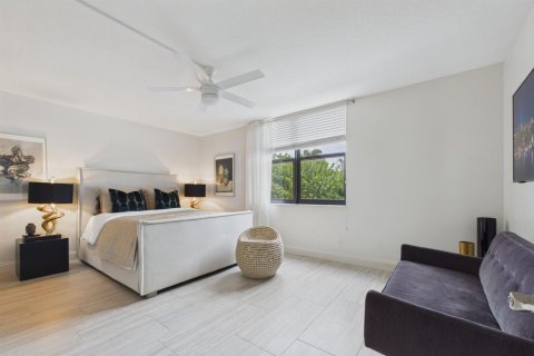 Condo in Palm Beach, Florida, 1 bedroom  № 2378708 - photo 10