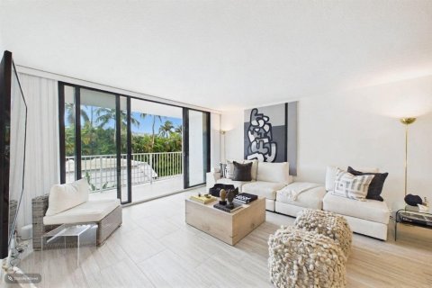 Condo in Palm Beach, Florida, 1 bedroom  № 2378708