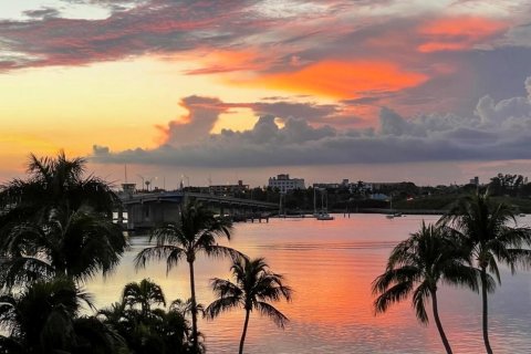 Condo in Palm Beach, Florida, 1 bedroom  № 2378708 - photo 24