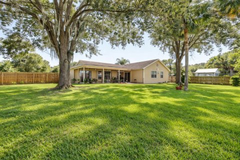 House in Port St. Lucie, Florida 3 bedrooms, 154.22 sq.m. № 2145967 - photo 9