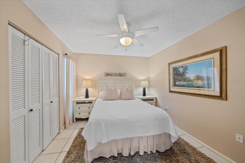 Condo in Sarasota, Florida, 2 bedrooms  № 1881232 - photo 28