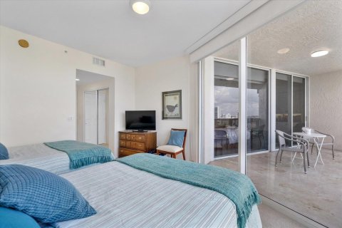 Condominio en venta en Fort Lauderdale, Florida, 3 dormitorios, 183.67 m2 № 2175408 - foto 19