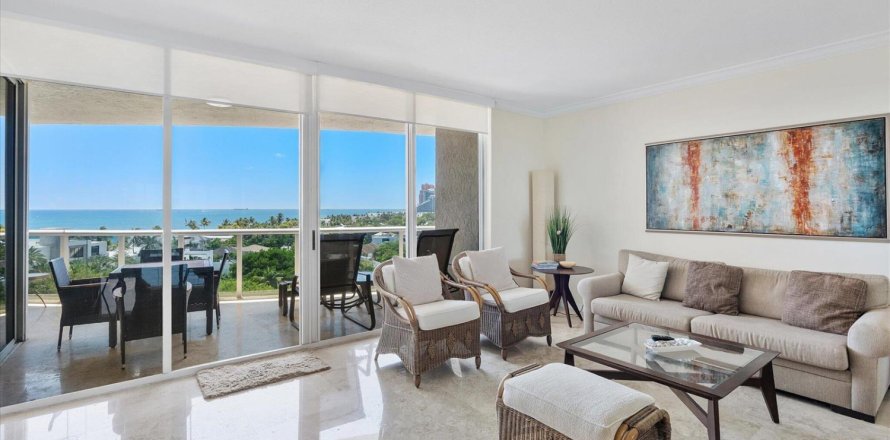 Condominio en Fort Lauderdale, Florida, 3 dormitorios № 2175408