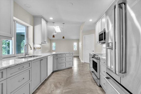 Villa ou maison à vendre à Punta Gorda, Floride: 3 chambres, 194.82 m2 № 2324653 - photo 27