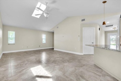 Villa ou maison à vendre à Punta Gorda, Floride: 3 chambres, 194.82 m2 № 2324653 - photo 10