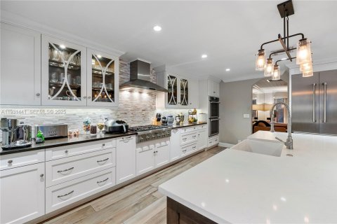 Villa ou maison à vendre à Coral Springs, Floride: 4 chambres, 407.56 m2 № 1990108 - photo 21