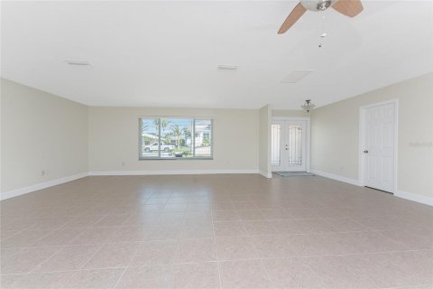 Casa en venta en Punta Gorda, Florida, 3 dormitorios, 192.87 m2 № 1568042 - foto 15