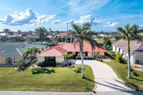 Casa en venta en Punta Gorda, Florida, 3 dormitorios, 192.87 m2 № 1568042 - foto 1