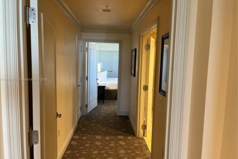 Hotel in Fort Lauderdale, Florida 1 bedroom, 91.97 sq.m. № 1731428 - photo 18