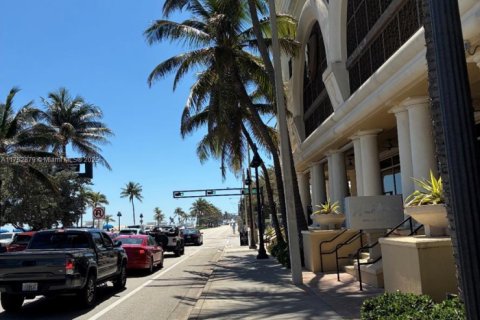 Hotel in Fort Lauderdale, Florida 1 bedroom, 91.97 sq.m. № 1731428 - photo 8