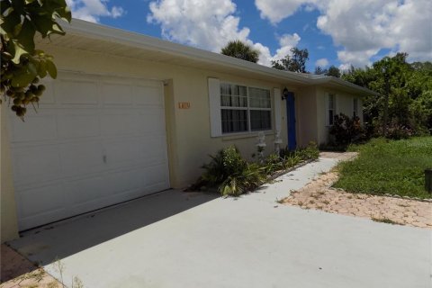 House in Port Charlotte, Florida 3 bedrooms, 123.65 sq.m. № 1812518 - photo 19