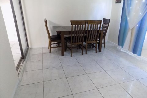 House in Port Charlotte, Florida 3 bedrooms, 123.65 sq.m. № 1812518 - photo 14