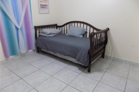 House in Port Charlotte, Florida 3 bedrooms, 123.65 sq.m. № 1812518 - photo 12