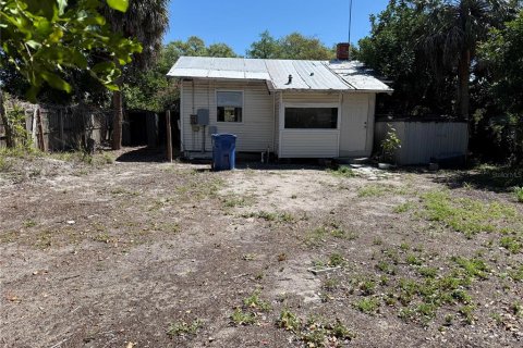 House in Saint Petersburg, Florida 2 bedrooms, 49.05 sq.m. № 2097273 - photo 2