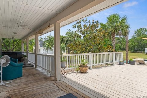 House in Crystal River, Florida 3 bedrooms, 186.18 sq.m. № 1771059 - photo 30