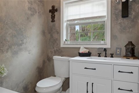 House in Crystal River, Florida 3 bedrooms, 186.18 sq.m. № 1771059 - photo 21