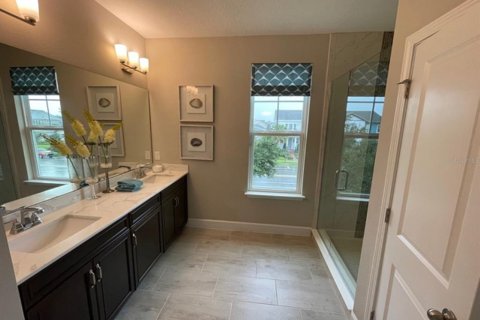 House in Orlando, Florida 5 bedrooms, 286.6 sq.m. № 1537483 - photo 9