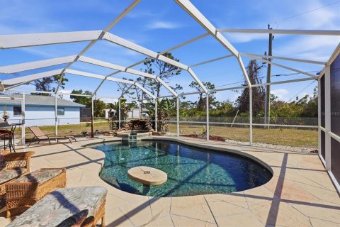 Villa ou maison à vendre à Port Charlotte, Floride: 2 chambres, 144.09 m2 № 2419674 - photo 29