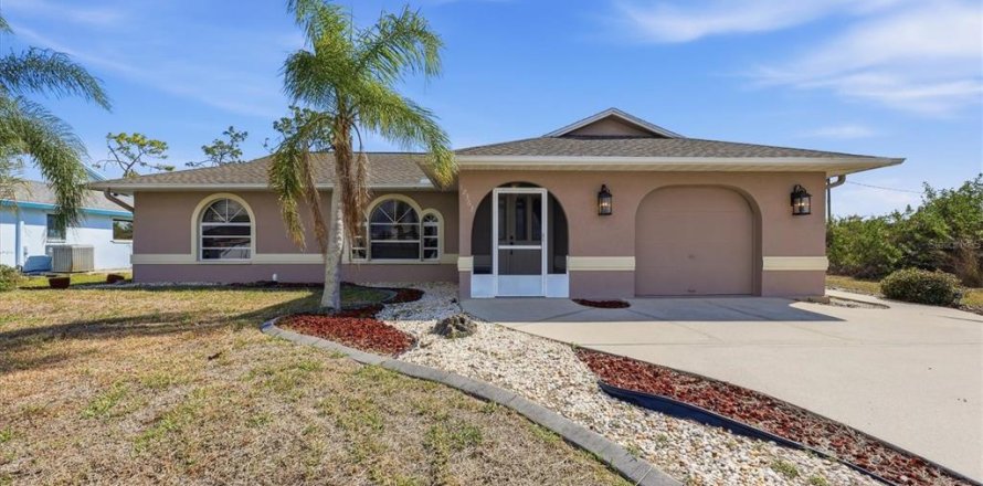 Villa ou maison à Port Charlotte, Floride 2 chambres, 144.09 m2 № 2419674