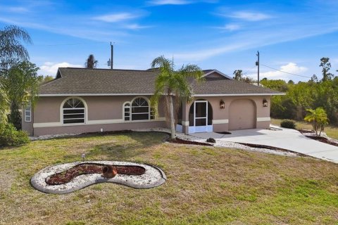 Villa ou maison à vendre à Port Charlotte, Floride: 2 chambres, 144.09 m2 № 2419674 - photo 4